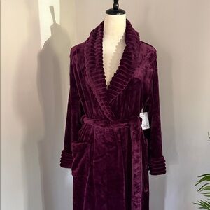 Sonoma Velvet Robe in Deep Burgundy